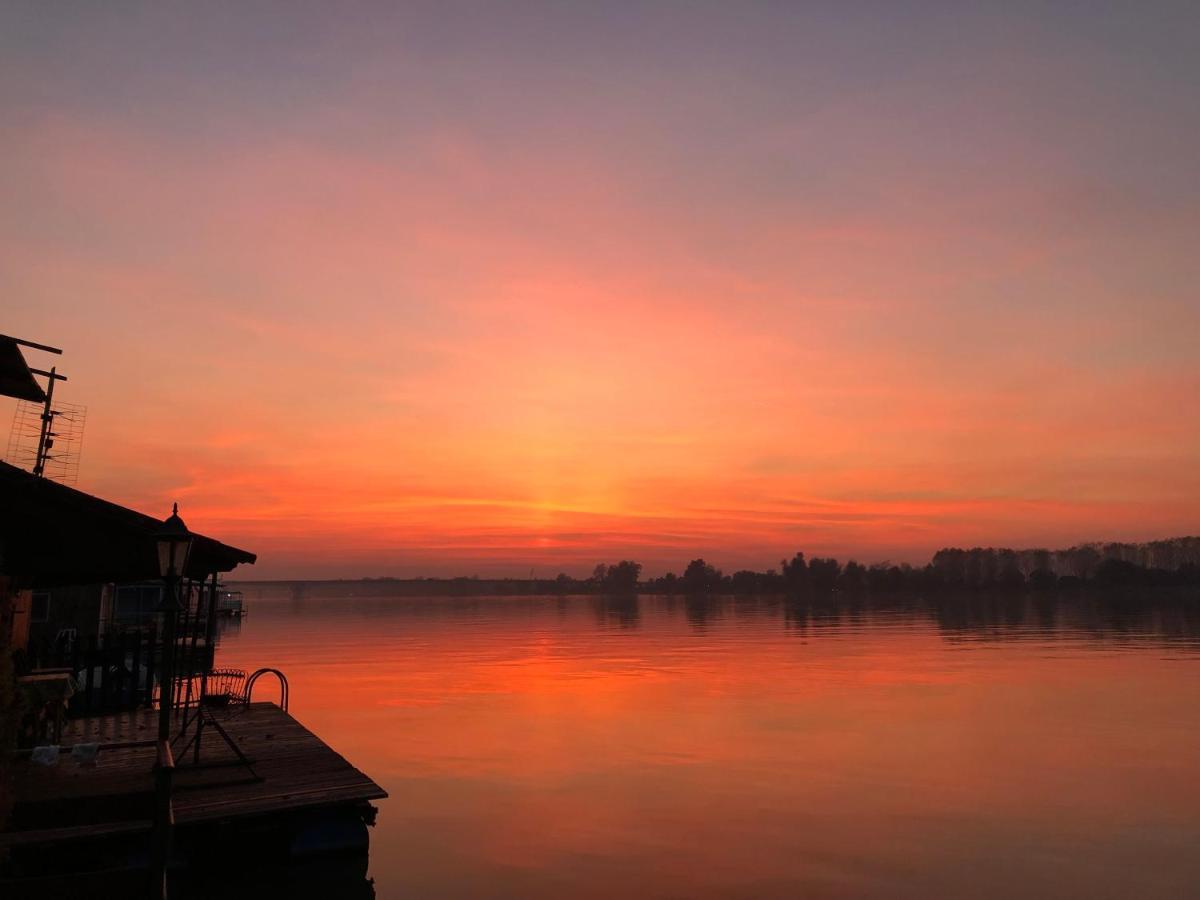 Sagando - Floating House On Sava River Βελιγράδι Εξωτερικό φωτογραφία
