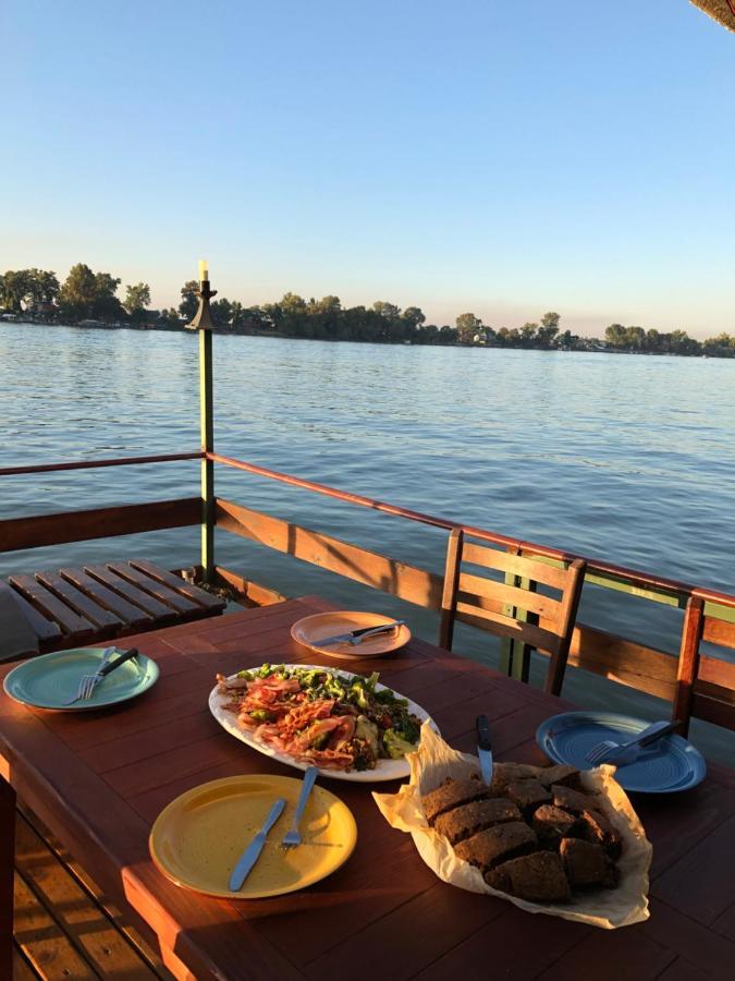 Sagando - Floating House On Sava River Βελιγράδι Εξωτερικό φωτογραφία